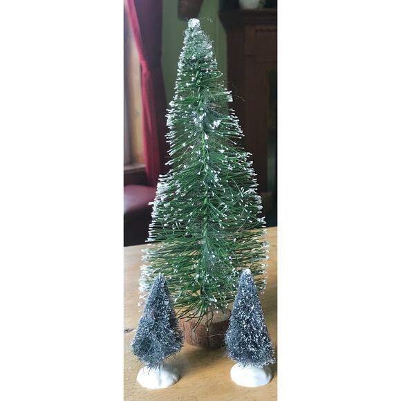 7 Bottle Brush Trees Wood Base Snow Base - Picture 5 of 6